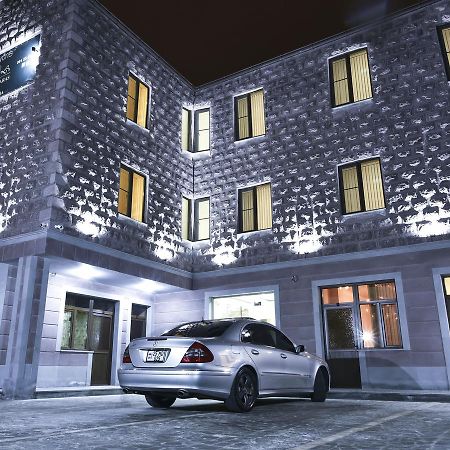 Hotel Amaras Jerevan Exteriör bild